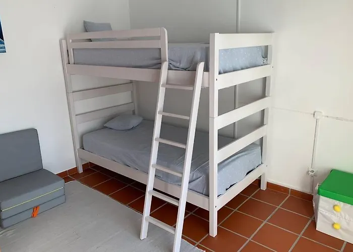 Apartment Golf, & Pool House Amoreira (Leiria)