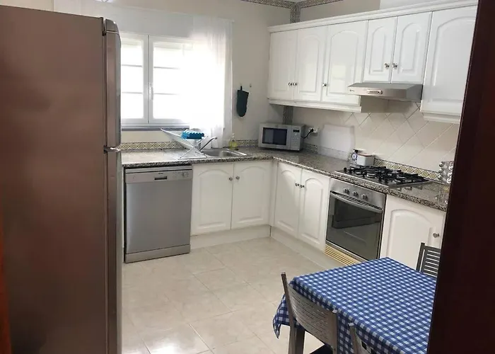 Golf, & Pool House Amoreira (Leiria)